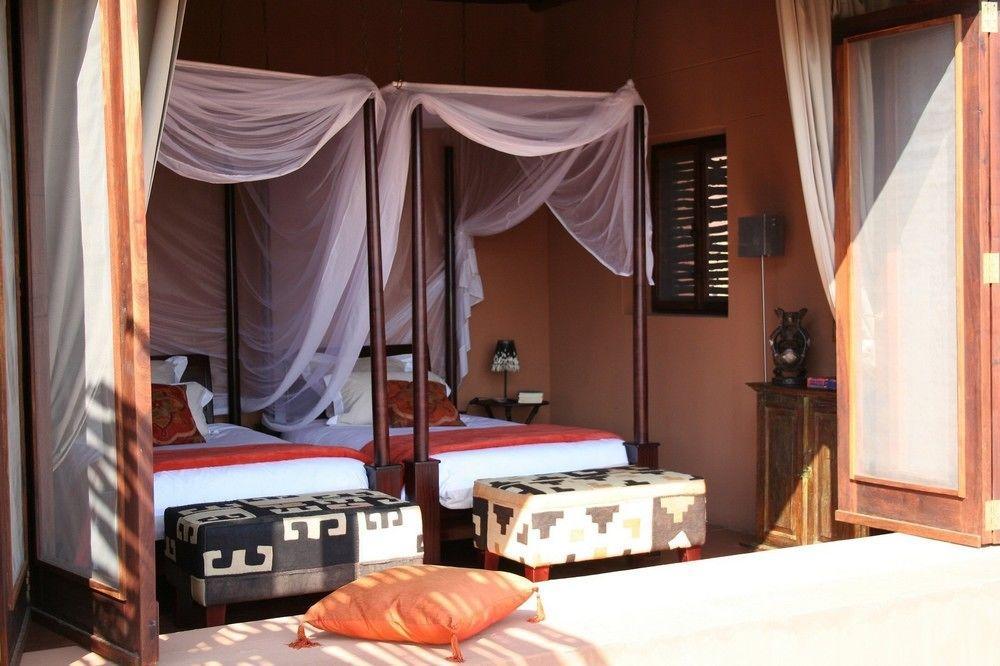 Okahirongo Elephant Lodge Purros Dış mekan fotoğraf